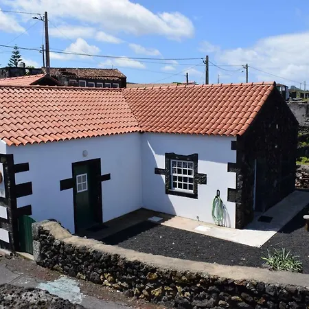 Casinha Da Avo Jeronima Rral 1519 Holiday home *