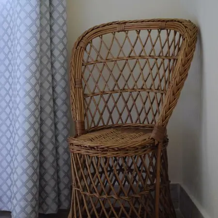 Casinha Da Avó Jerónima Rral 1519 * Madalena (Azores)